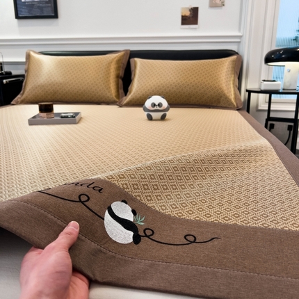 孩子王家纺 2024新款简格刺绣熊猫款系列冰丝凉席 简格熊猫-棕