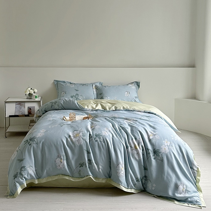 91家纺网 家纺一手货源 找家纺 氧家 2025新款莱赛尔天丝数码印花四件套宽边断角工艺（礼盒装）春日花语