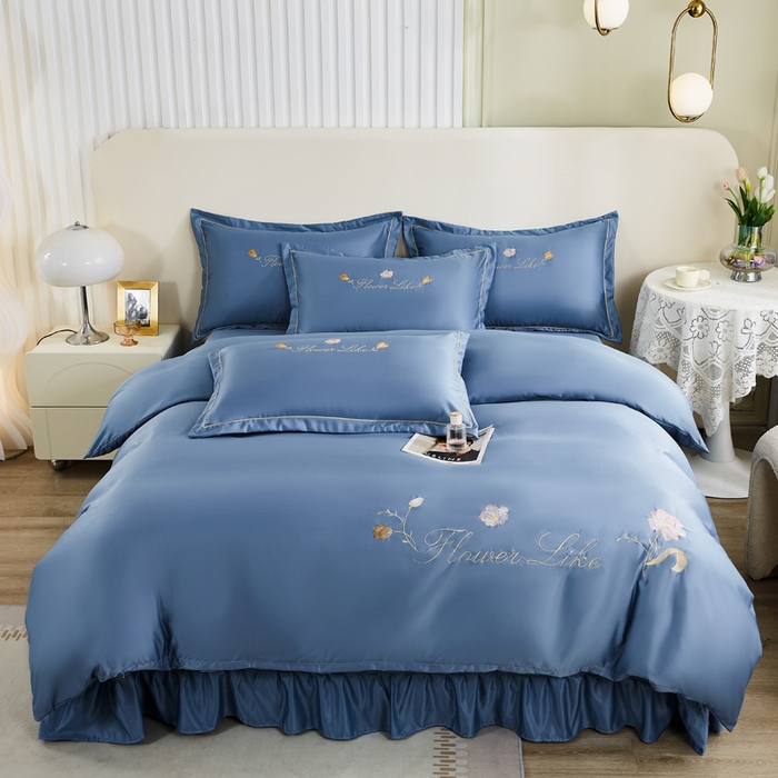 91家纺网 家纺一手货源 找家纺 银石-床裙款水洗真丝绣花四件套 雾蓝