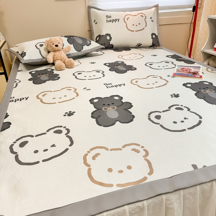 91家纺网 家纺一手货源 找家纺 2025新款慕尚600D数码印花冰丝凉席 脚印熊