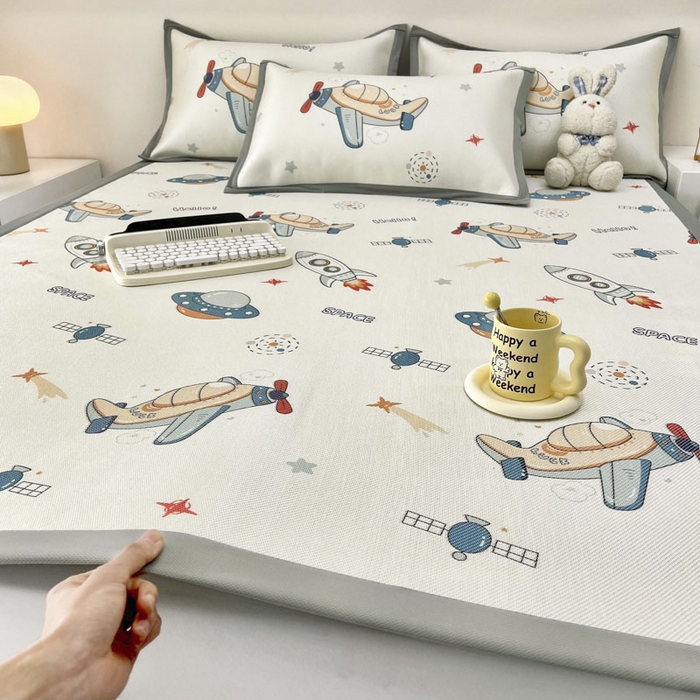 91家纺网 家纺一手货源 找家纺 全季家居 2024新款5A抗菌小清新数码印花冰藤席 床席款-宇宙飞船