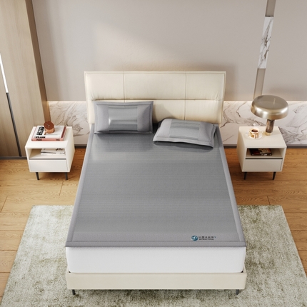 91家纺网 家纺一手货源 找家纺 （总）爱宝被业 2025新款冰丝凉席刺绣款