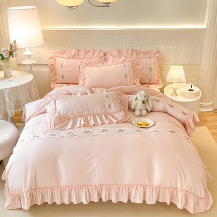 91家纺网 家纺一手货源 找家纺 （总）逸尚阁2024新款水洗磨毛花边刺绣四件套-慕斯