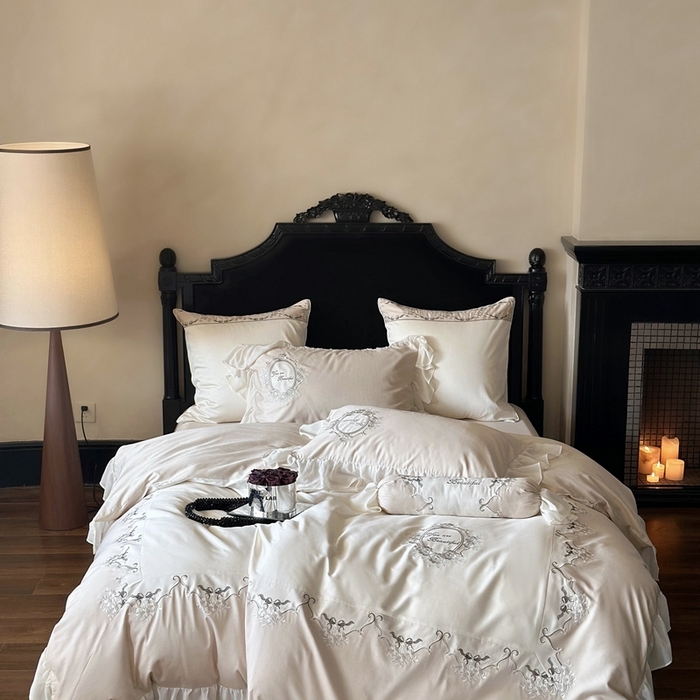 91家纺网 家纺一手货源 找家纺 MIU缪家居2024新款100支全棉四件套-罗马假日（场景一） 奶茶色