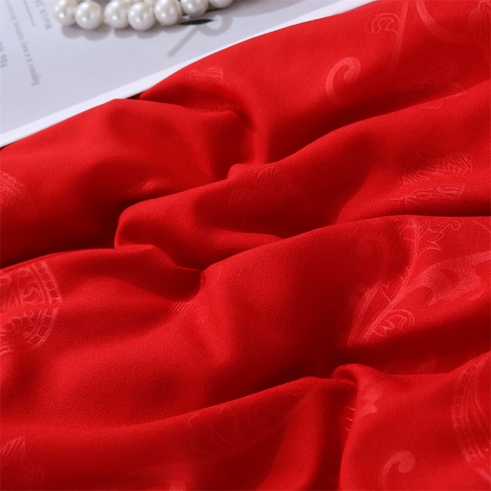 91家纺网 家纺一手货源 找家纺 恒鑫家纺 2025新款全棉提花蚕丝被 中国红