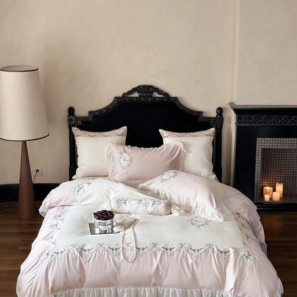 91家纺网 家纺一手货源 找家纺 （总）MIU缪家居2024新款100支全棉四件套-罗马假日（场景一）