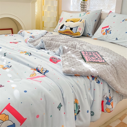 91家纺网 家纺一手货源 找家纺 （总）无界 2025新款迪士尼凉感针织棉印花夏被风格一