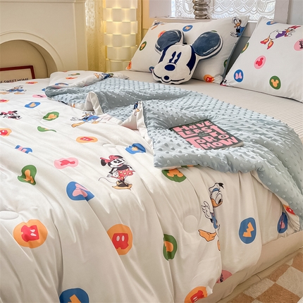 91家纺网 家纺一手货源 找家纺 （总）无界 2025新款迪士尼凉感针织棉印花夏被风格一