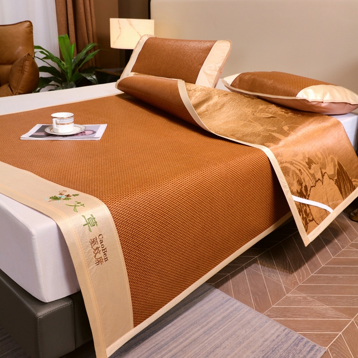 91家纺网 家纺一手货源 找家纺 （总）青雅席业 2025新款艾草刺绣双面驱蚊御藤席-正面藤席-背面冰丝双面两用