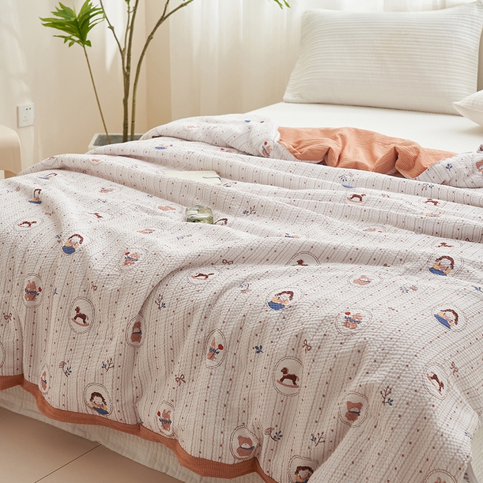 91家纺网 家纺一手货源 找家纺 鑫琪莱家纺 2024新款A类云感泡芙夏被 游园会