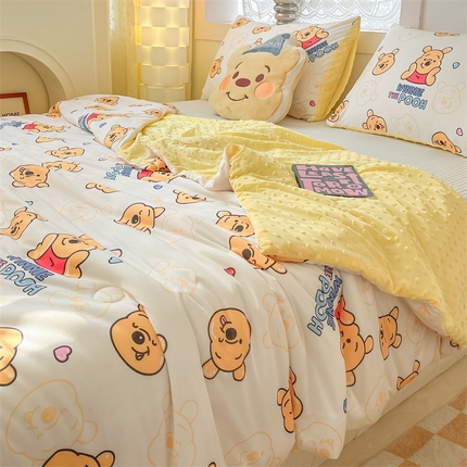 91家纺网 家纺一手货源 找家纺 （总）无界 2025新款迪士尼凉感针织棉印花夏被风格一