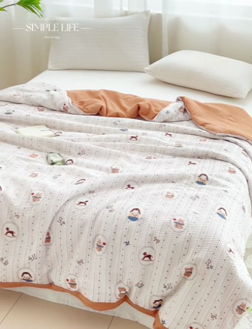 91家纺网 家纺一手货源 找家纺 鑫琪莱家纺 2024新款A类云感泡芙夏被 游园会