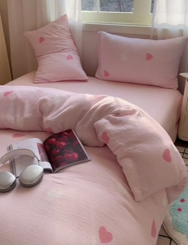 91家纺网 家纺一手货源 找家纺 盼季 2024新款A类母婴级水洗棉床上用品四件套卡通儿童床单被套宿舍三件套 爱心满满