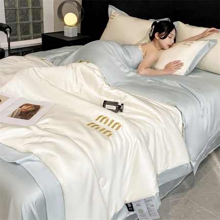 91家纺网 家纺一手货源 找家纺 （总）无界 2025新款水洗真丝刺绣夏被四件套-瑞纳