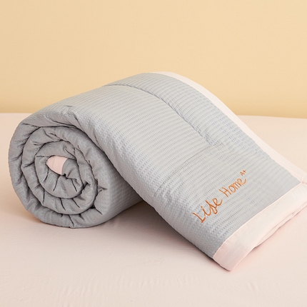 91家纺网 家纺一手货源 找家纺 （总）恒畅 2024新款A类泡泡纱大豆夏被