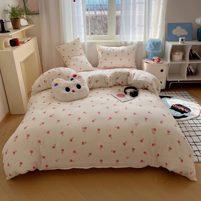 91家纺网 家纺一手货源 找家纺 盼季 2024新款A类母婴级水洗棉床上用品四件套卡通儿童床单被套宿舍三件套 粉色郁金香