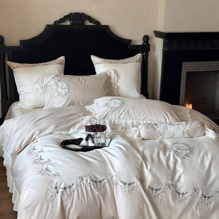 91家纺网 家纺一手货源 找家纺 MIU缪家居2024新款100支全棉四件套-罗马假日（场景一） 奶茶色