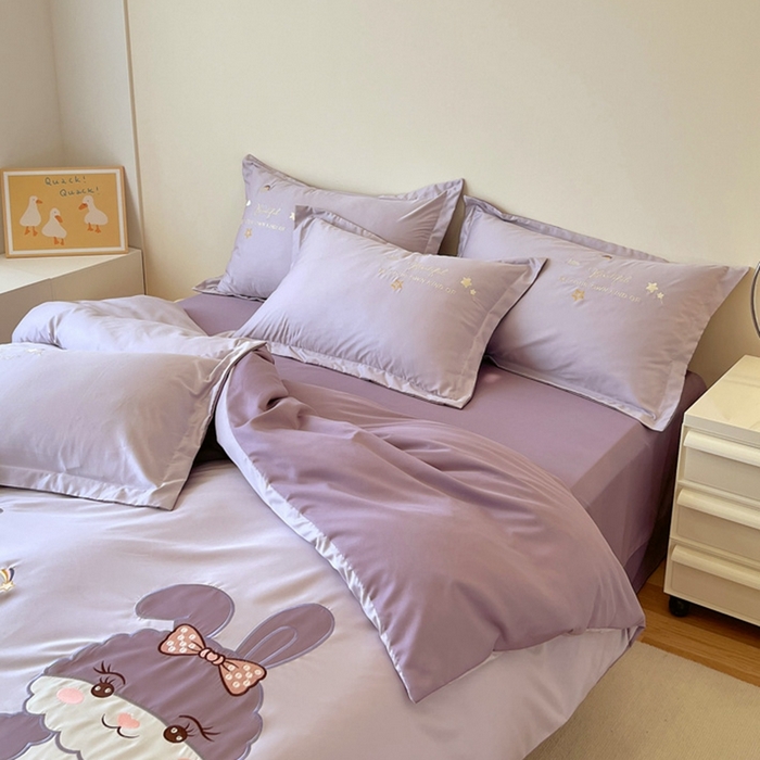 91家纺网 家纺一手货源 找家纺 凡客家居 2024新款水洗真丝绣花四件套 大兔兔