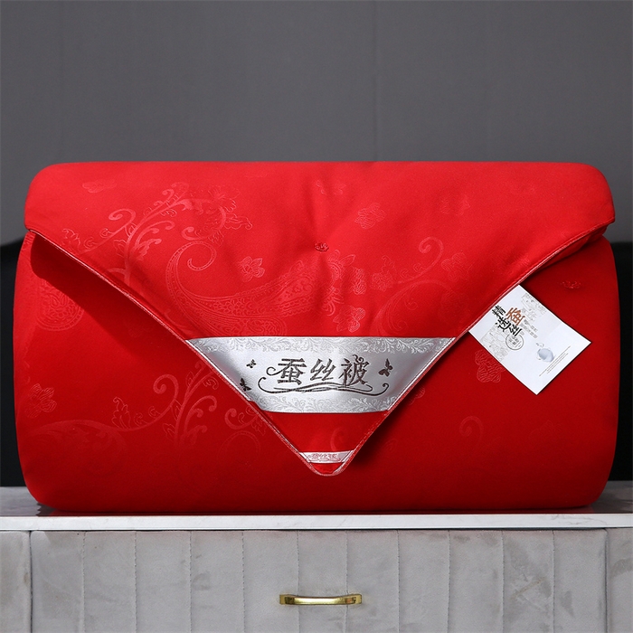 91家纺网 家纺一手货源 找家纺 恒鑫家纺 2025新款全棉提花蚕丝被 中国红