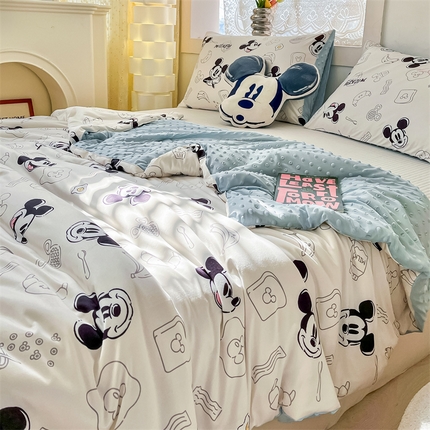 91家纺网 家纺一手货源 找家纺 （总）无界 2025新款迪士尼凉感针织棉印花夏被风格一