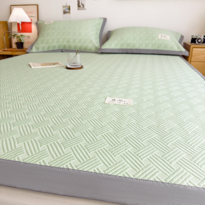 91家纺网 家纺一手货源 找家纺 丝羽坊 2025新款PE凉感450克A类华夫格冰豆豆软凉席-平铺款 饼干花-绿