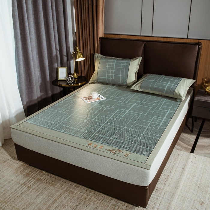 91家纺网 家纺一手货源 找家纺 全季家居 2024新款加厚加密宽边刺绣提花冰藤凉席 时光-水绿（床席款）