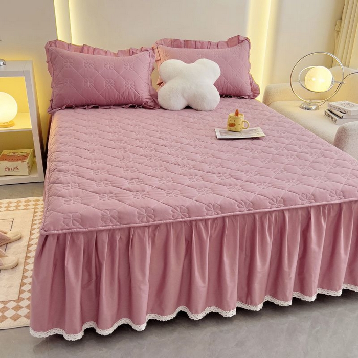 91家纺网 家纺一手货源 找家纺 情煊家纺 2024新款全棉亲肤夹棉纯色床裙 豆沙