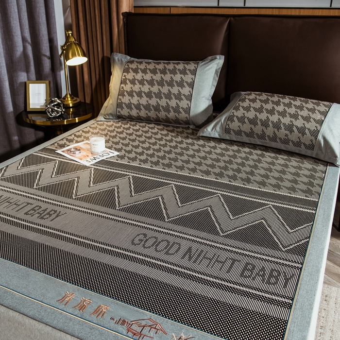 91家纺网 家纺一手货源 找家纺 全季家居 2024新款加厚加密宽边刺绣提花冰藤凉席 晚安-灰色（床席款）