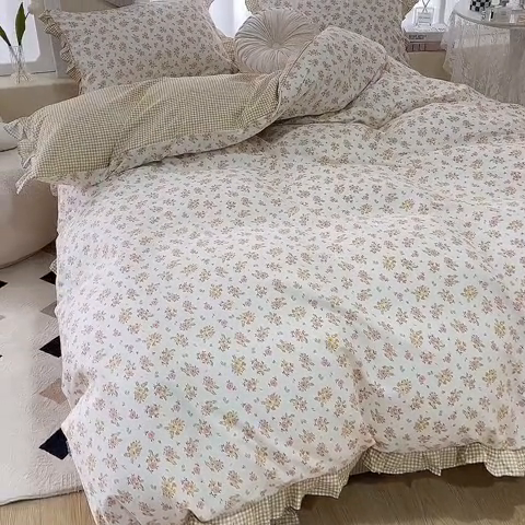 91家纺网 家纺一手货源 找家纺 一米阳光 2024新款2月全棉花边款四件套 萱花