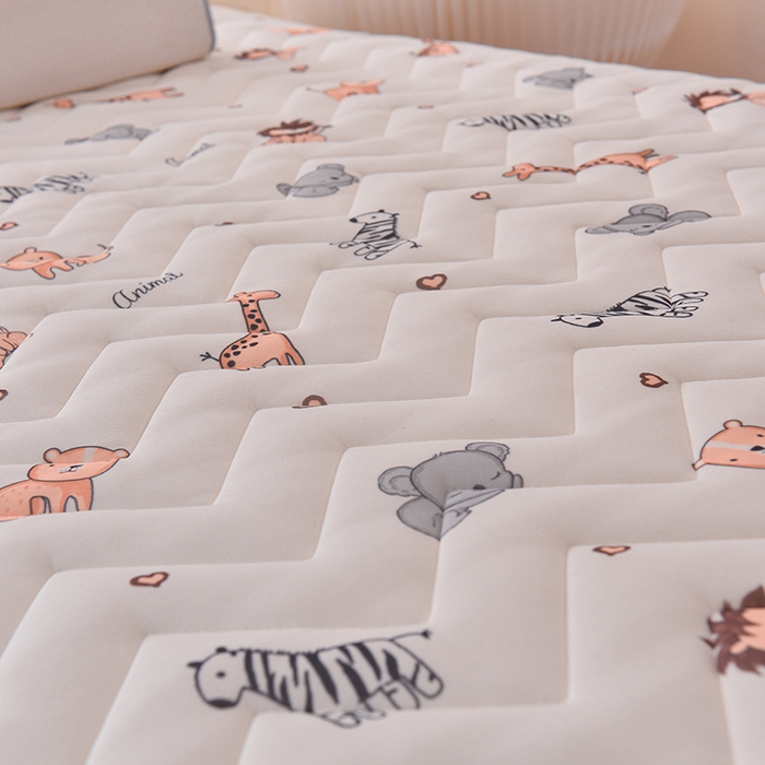 91家纺网 家纺一手货源 找家纺 亿丁点床垫 2024新款A类牛奶丝护脊乳胶床垫 单边牛奶丝小森林