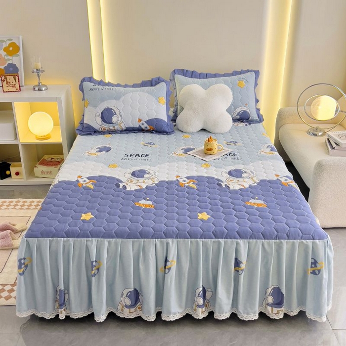 91家纺网 家纺一手货源 找家纺 情煊家纺 2024新款全棉亲肤夹棉印花床裙 6太空漫步