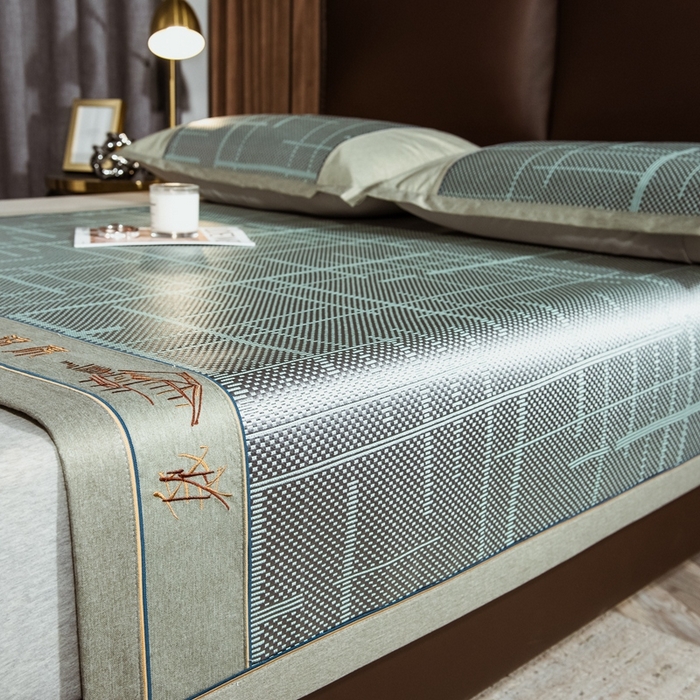 91家纺网 家纺一手货源 找家纺 全季家居 2024新款加厚加密宽边刺绣提花冰藤凉席 时光-水绿（床席款）