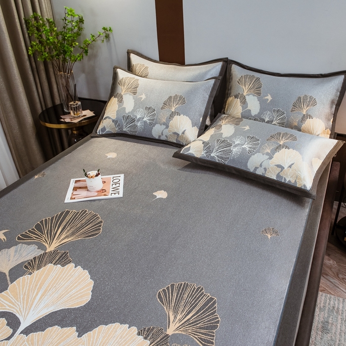 91家纺网 家纺一手货源 找家纺 全季家居 2024新款900D高精密三色纬提花冰丝凉席 落叶情深（床席款）