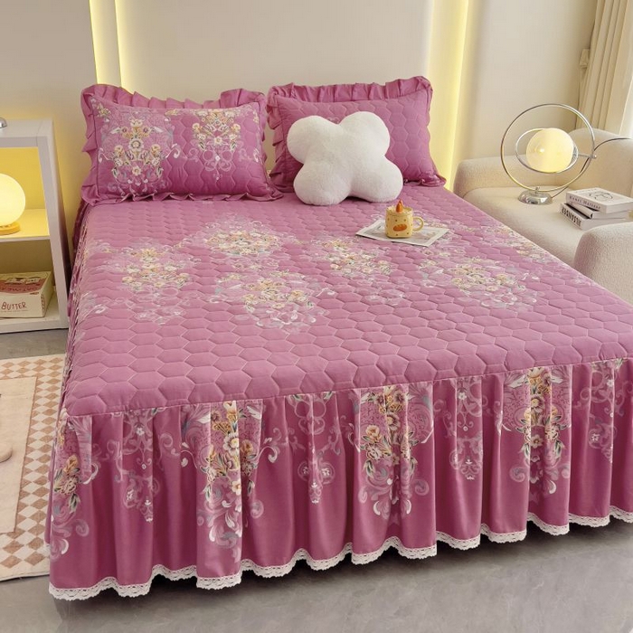 91家纺网 家纺一手货源 找家纺 情煊家纺 2024新款全棉亲肤夹棉印花床裙 9锦绣花期-豆沙