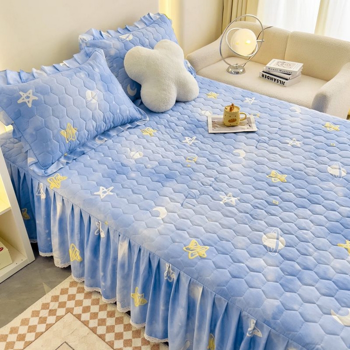 91家纺网 家纺一手货源 找家纺 情煊家纺 2024新款全棉亲肤夹棉印花床裙 7星空