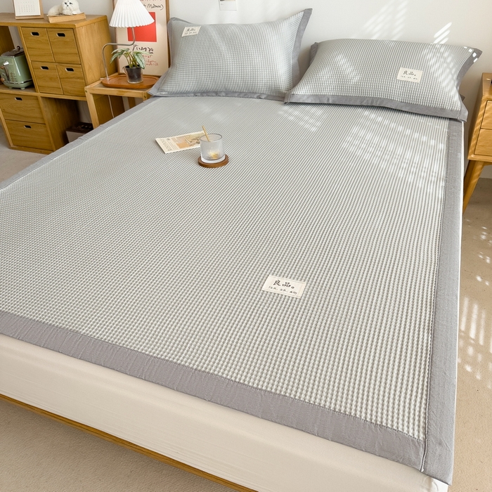 91家纺网 家纺一手货源 找家纺 丝羽坊 2025新款PE凉感450克A类华夫格冰豆豆软凉席-平铺款 华夫格-灰