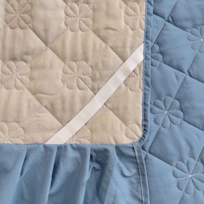 91家纺网 家纺一手货源 找家纺 情煊家纺 2024新款全棉亲肤夹棉纯色床裙 灰蓝