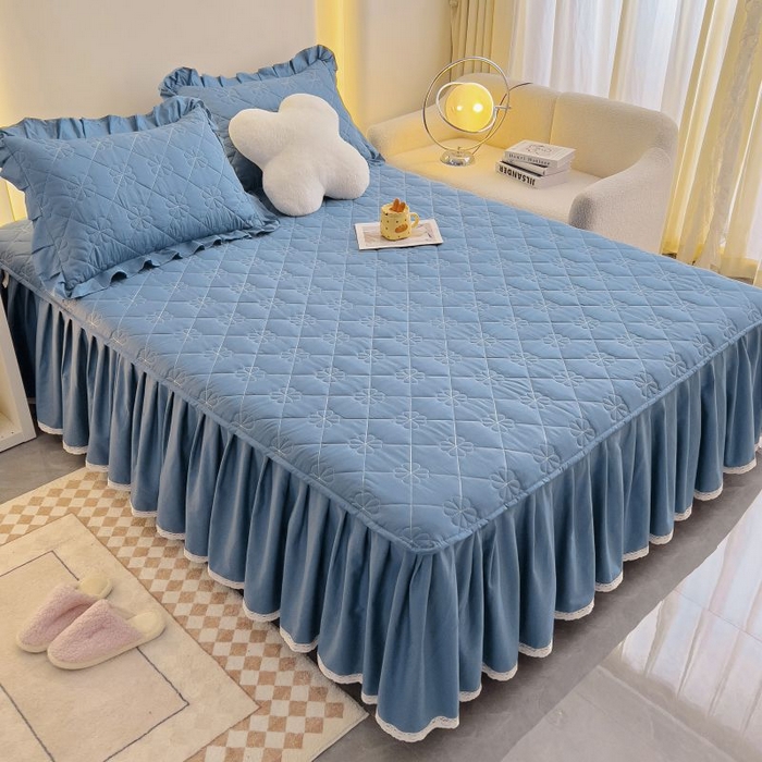 91家纺网 家纺一手货源 找家纺 情煊家纺 2024新款全棉亲肤夹棉纯色床裙 灰蓝