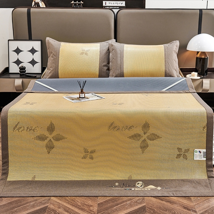 91家纺网 家纺一手货源 找家纺 青雅席业 2025年新款春夏3D复合冰藤养生席 四叶草-金