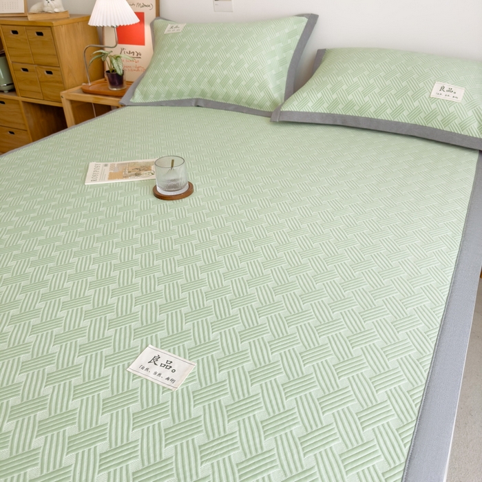 91家纺网 家纺一手货源 找家纺 丝羽坊 2025新款PE凉感450克A类华夫格冰豆豆软凉席-平铺款 饼干花-绿