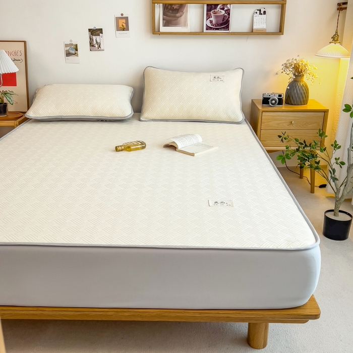 91家纺网 家纺一手货源 找家纺 丝羽坊 2025新款PE凉感450克A类华夫格冰豆豆软凉席-床笠款 饼干花-奶白