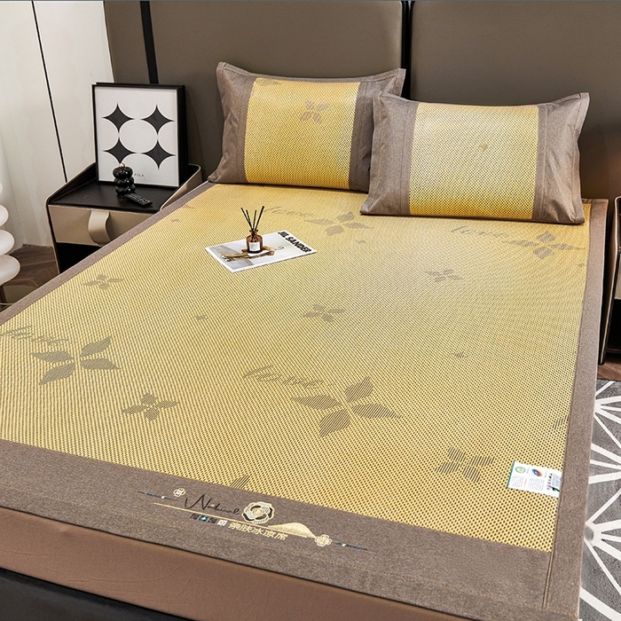 91家纺网 家纺一手货源 找家纺 青雅席业 2025年新款春夏3D复合冰藤养生席 四叶草-金