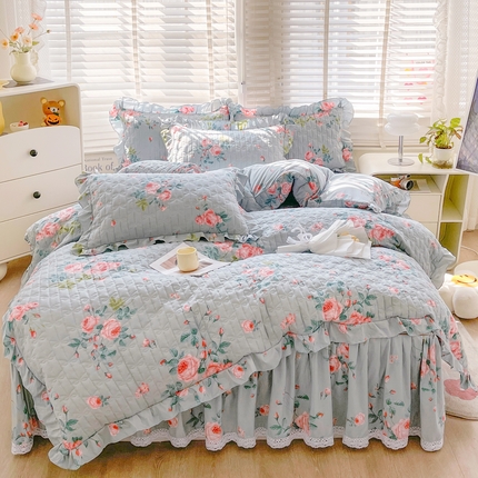 91家纺网 家纺一手货源 找家纺 恋尚 2025新款蜜桃棉印花夹棉床笠式床裙四件套 花恋