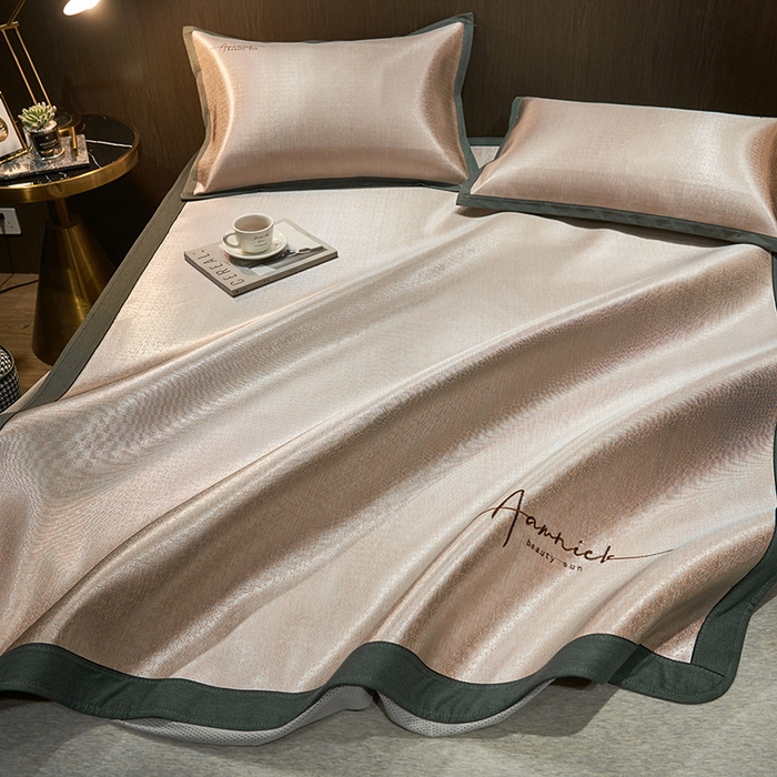 91家纺网 家纺一手货源 找家纺 全季家居 2024新款纯色英文刺绣肌理纹冰丝凉席 浅黄色（床笠款）