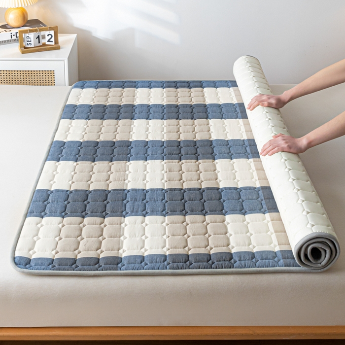 91家纺网 家纺一手货源 找家纺 鑫钰 2024水洗棉床护垫-简格 简格-蓝大格