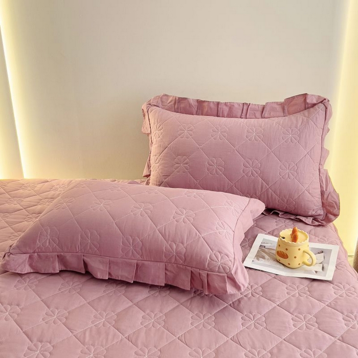 91家纺网 家纺一手货源 找家纺 情煊家纺 2024新款全棉亲肤夹棉纯色床裙 豆沙