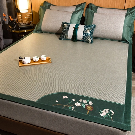 91家纺网 家纺一手货源 找家纺 全季家居 2024新款加厚5A抗菌绣花古风系列冰藤席 兰亭序-银绿