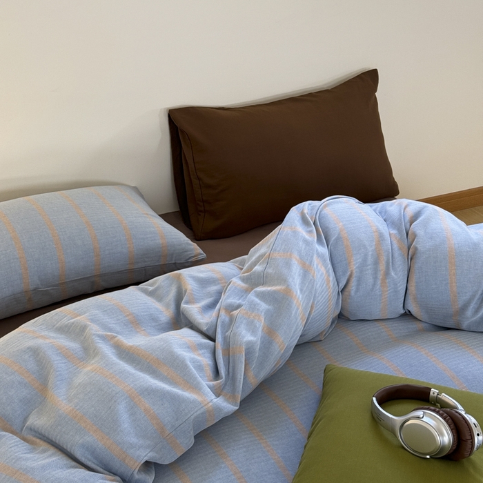 91家纺网 家纺一手货源 找家纺 玛奇朵 2024春夏新品A类全棉小肌理纹提花简约色织条纹四件套-宝格丽系列 宝格丽-蓝驼