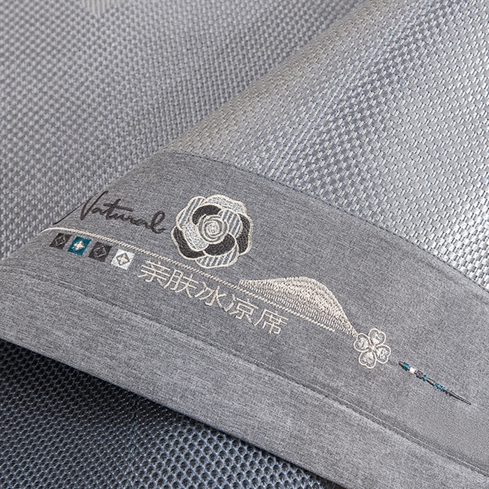 91家纺网 家纺一手货源 找家纺 青雅席业 2025年新款春夏3D复合冰藤养生席 四叶草-灰