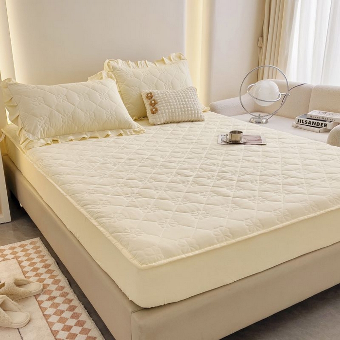 91家纺网 家纺一手货源 找家纺 情煊家纺 2024新款全棉亲肤夹棉纯色床笠 奶白